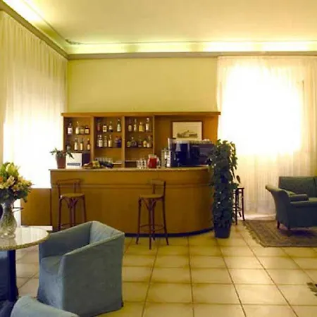 Italia 3*