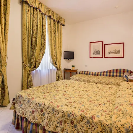 Italia 3* Siena