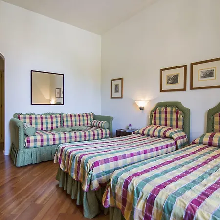 Hotel Italia 3*