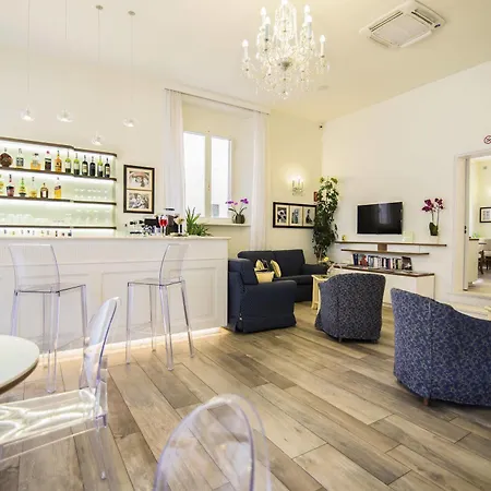 Hotel Italia 3*